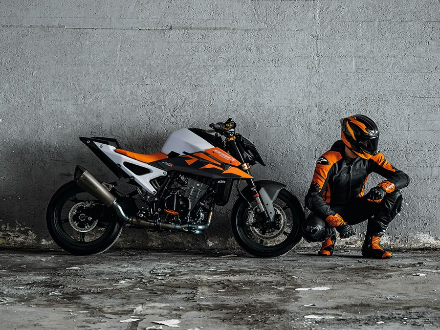 2026 KTM Duke 990