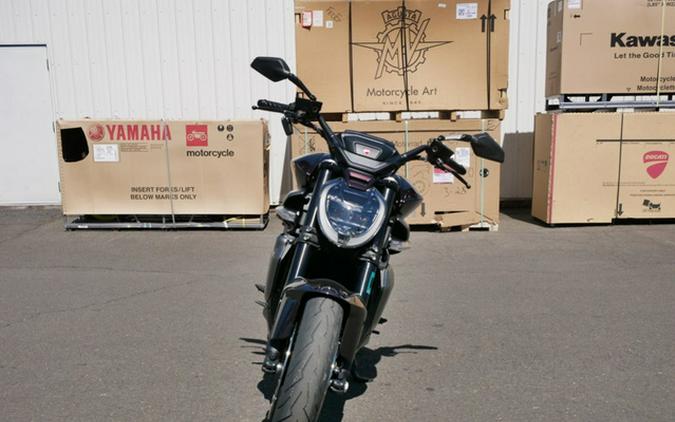 2026 DUCATI X DIAVEL V4
