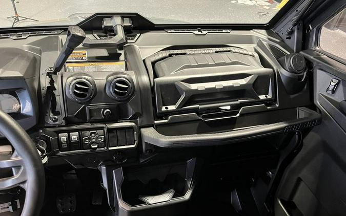2027 Can-Am® Defender XU PRO Limited CAB HD10