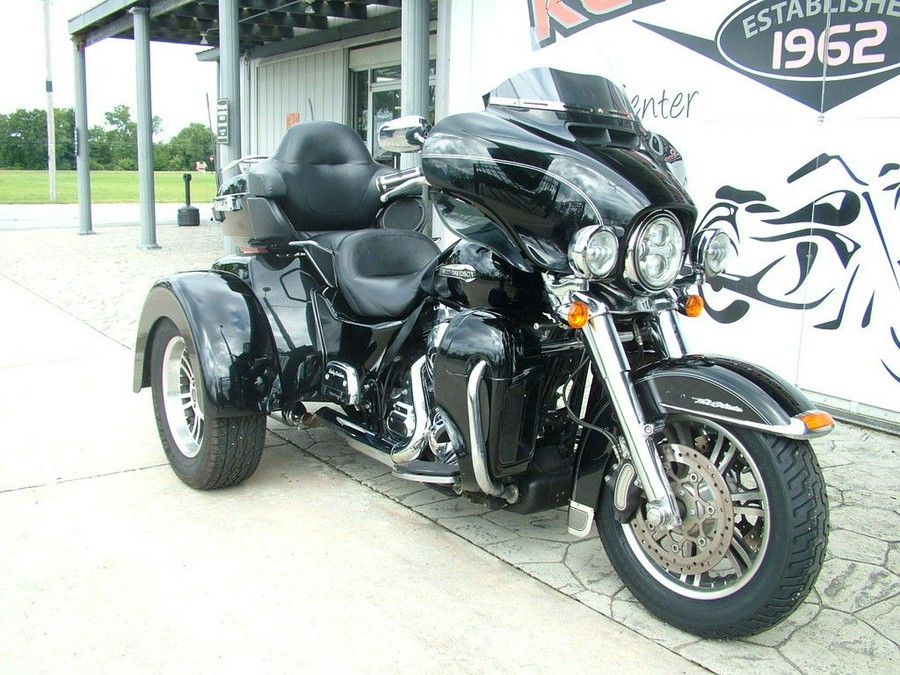 2014 Harley-Davidson® FLHTCUTG - Tri Glide® Ultra