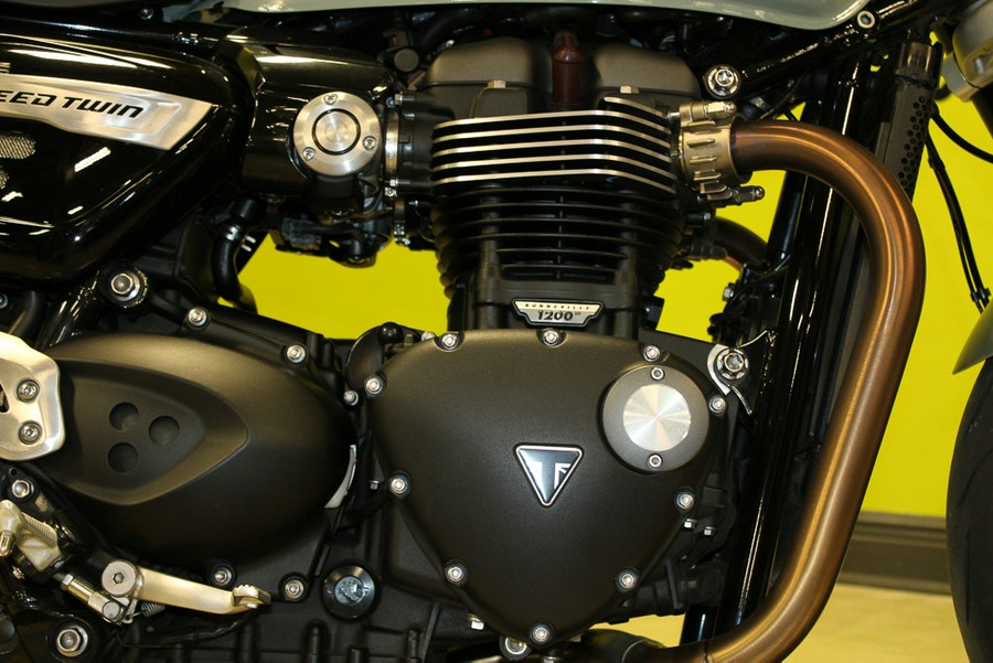 2022 Triumph SPEEDTWIN1200