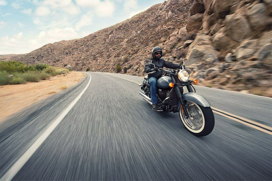 2019 Kawasaki Vulcan 900 Classic