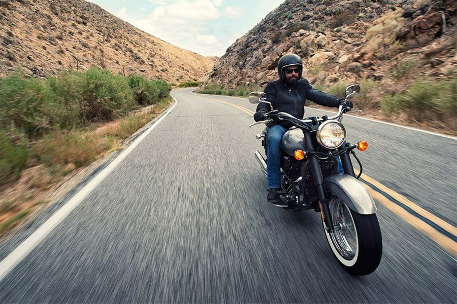 2019 Kawasaki Vulcan 900 Classic
