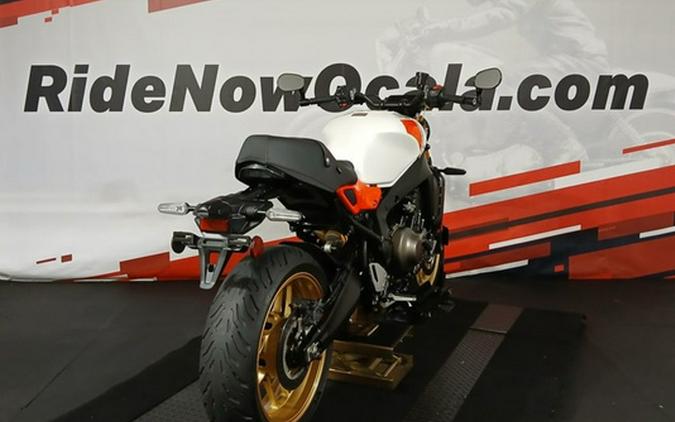 2025 Yamaha XSR 900