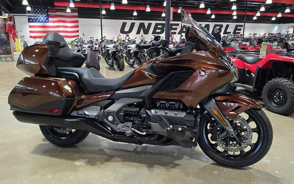 2018 Honda® Gold Wing Pearl Stallion Brown