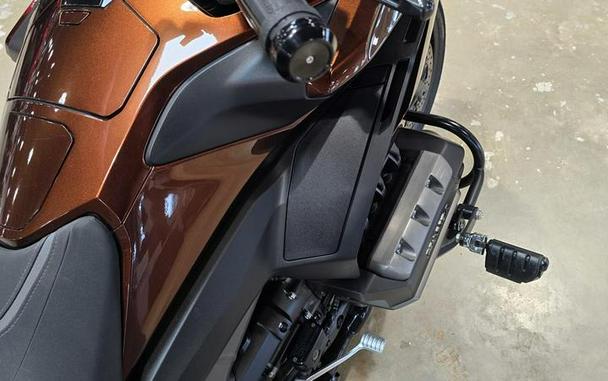2018 Honda® Gold Wing Pearl Stallion Brown