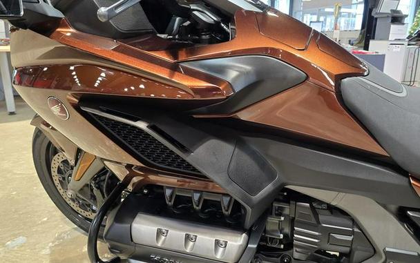 2018 Honda® Gold Wing Pearl Stallion Brown