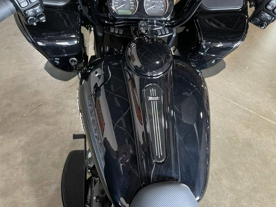 2024 Harley-Davidson® FLTRT - Road Glide® 3