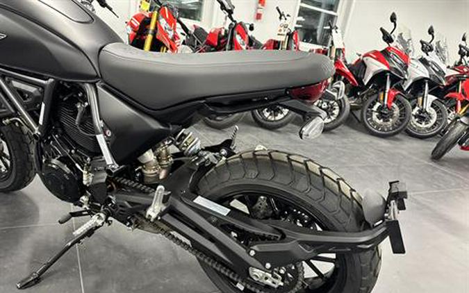 2025 Ducati Scrambler Icon