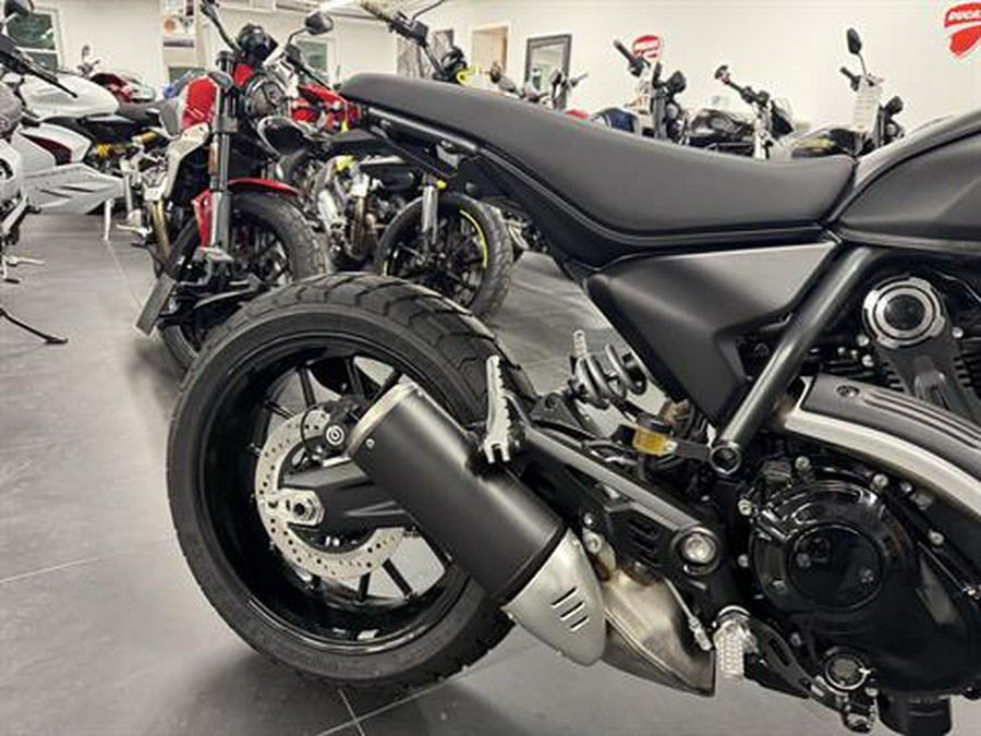 2025 Ducati Scrambler Icon