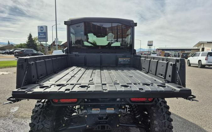 2026 Can-Am® Defender 6x6 Limited HD10