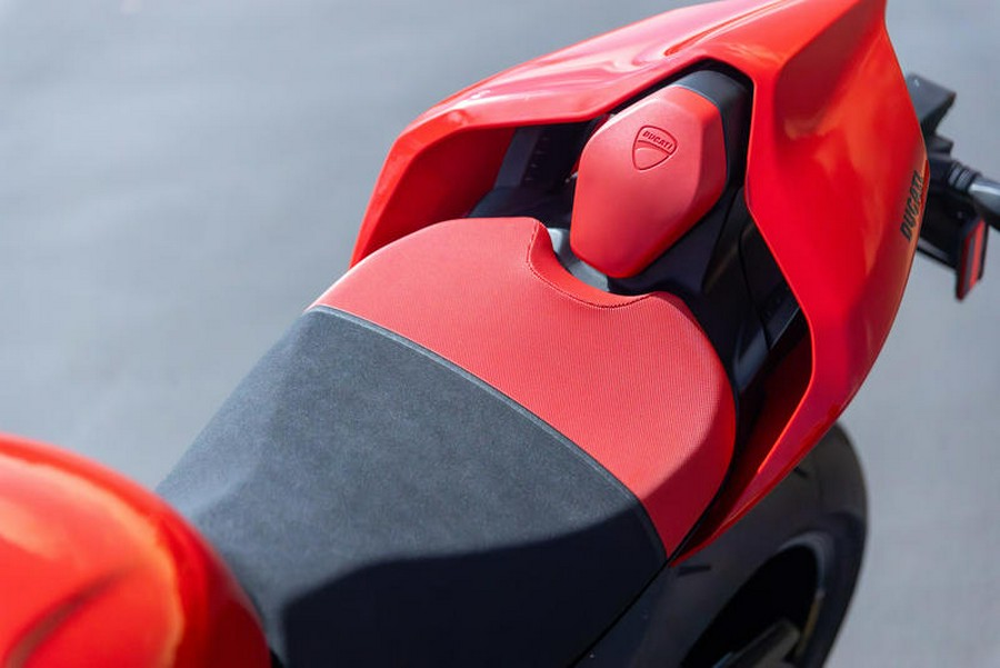 2024 Ducati Streetfighter V4 S (FL) Red