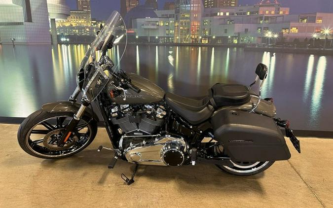 2019 Harley-Davidson Softail FXBR - Breakout