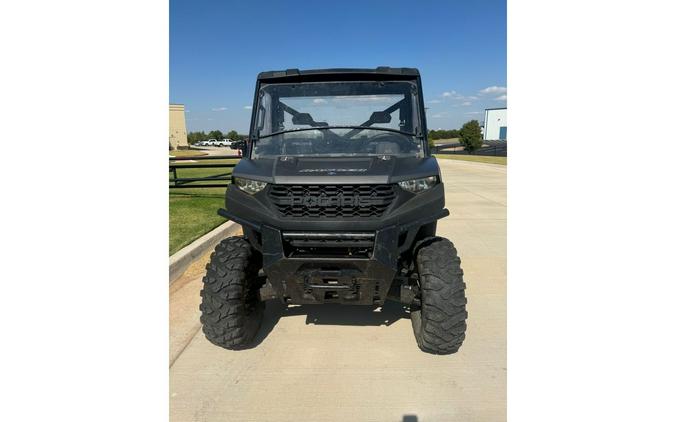 2020 Polaris Industries RANGER 1000 Premium Matte Titanium+Winter Prep