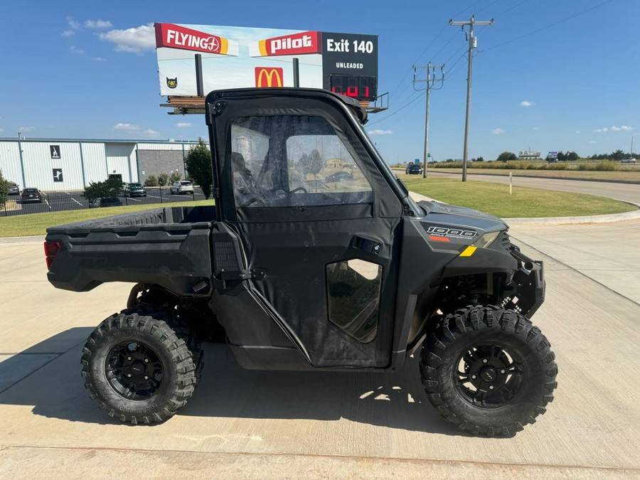 2020 Polaris Industries RANGER 1000 Premium Matte Titanium+Winter Prep