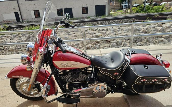 2024 Harley-Davidson Softail® Hydra-Glide Revival