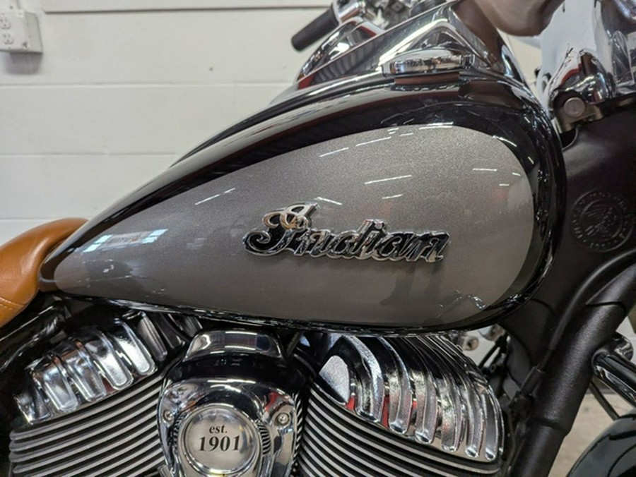 2024 Indian Springfield Black Metallic/Titanium Metallic