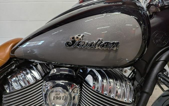 2024 Indian Springfield Black Metallic/Titanium Metallic
