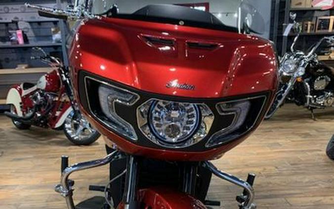 2020 Indian Motorcycle® Challenger Limited Ruby Metallic