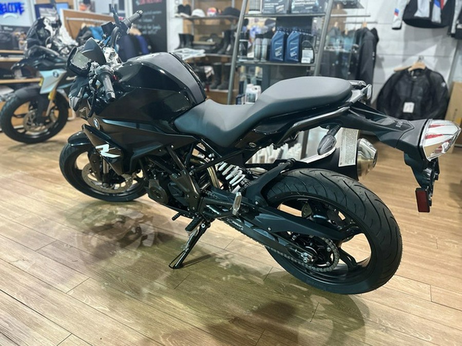 2025 BMW G 310 R Style Passion