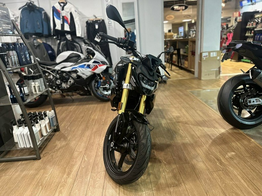 2025 BMW G 310 R Style Passion