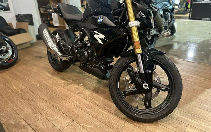 2025 BMW G 310 R Style Passion