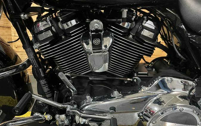 2022 Harley-Davidson Street Glide Special