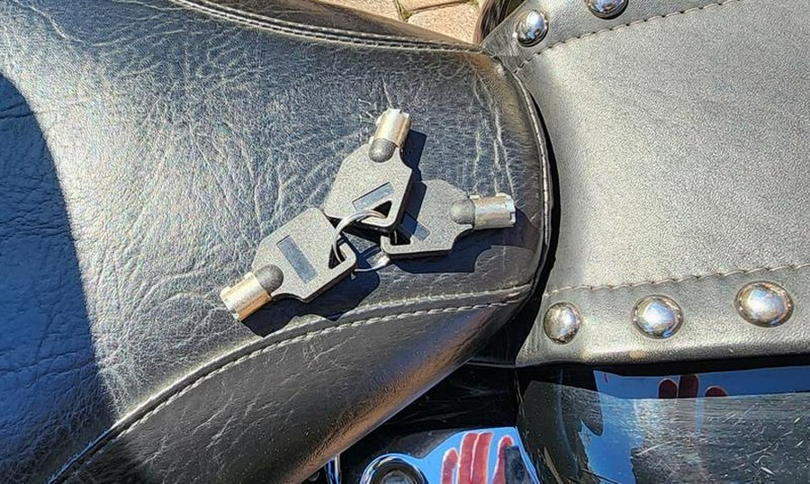 2005 Harley-Davidson® FLSTC - Heritage Softail® Classic