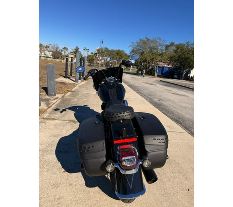2026 Harley-Davidson Softail FLHC - Heritage Classic