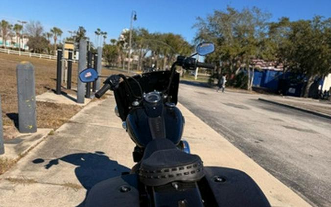 2026 Harley-Davidson Softail FLHC - Heritage Classic