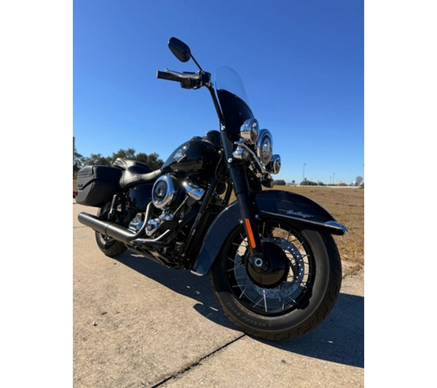 2026 Harley-Davidson Softail FLHC - Heritage Classic