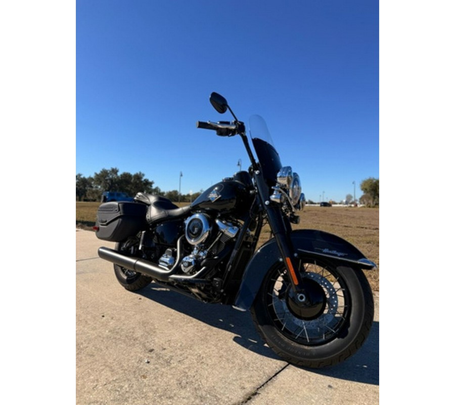 2026 Harley-Davidson Softail FLHC - Heritage Classic