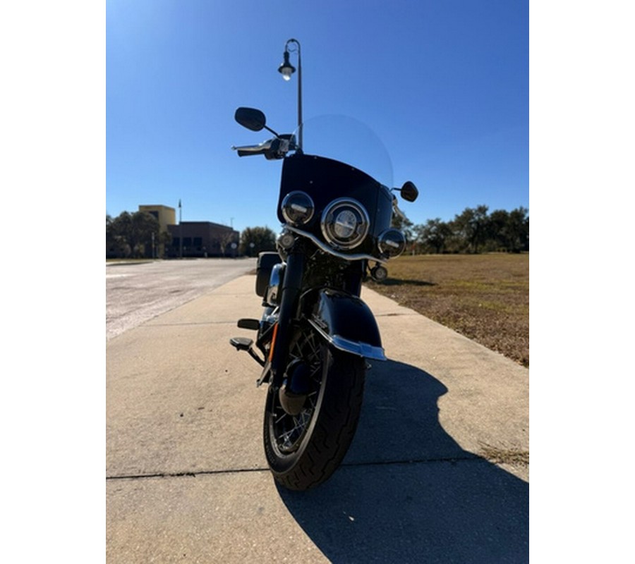 2026 Harley-Davidson Softail FLHC - Heritage Classic