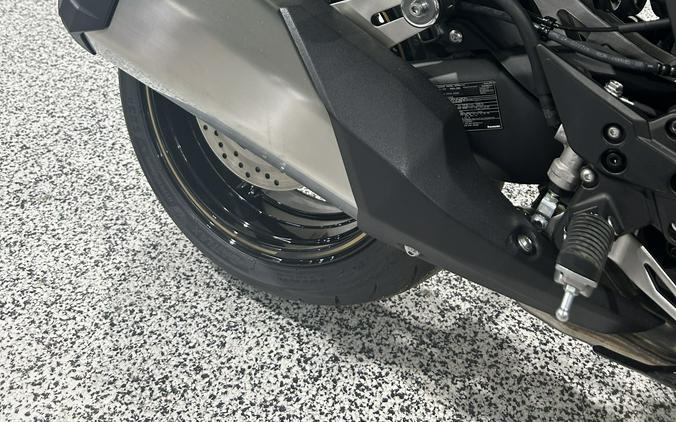 2026 Kawasaki Ninja® 1100SX ABS