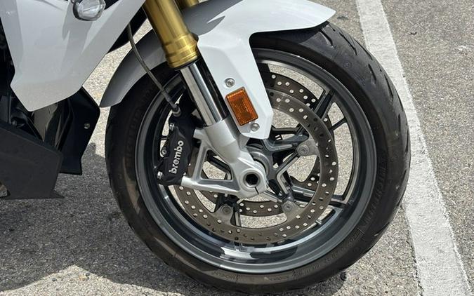 2023 BMW R 1250 RS Light White