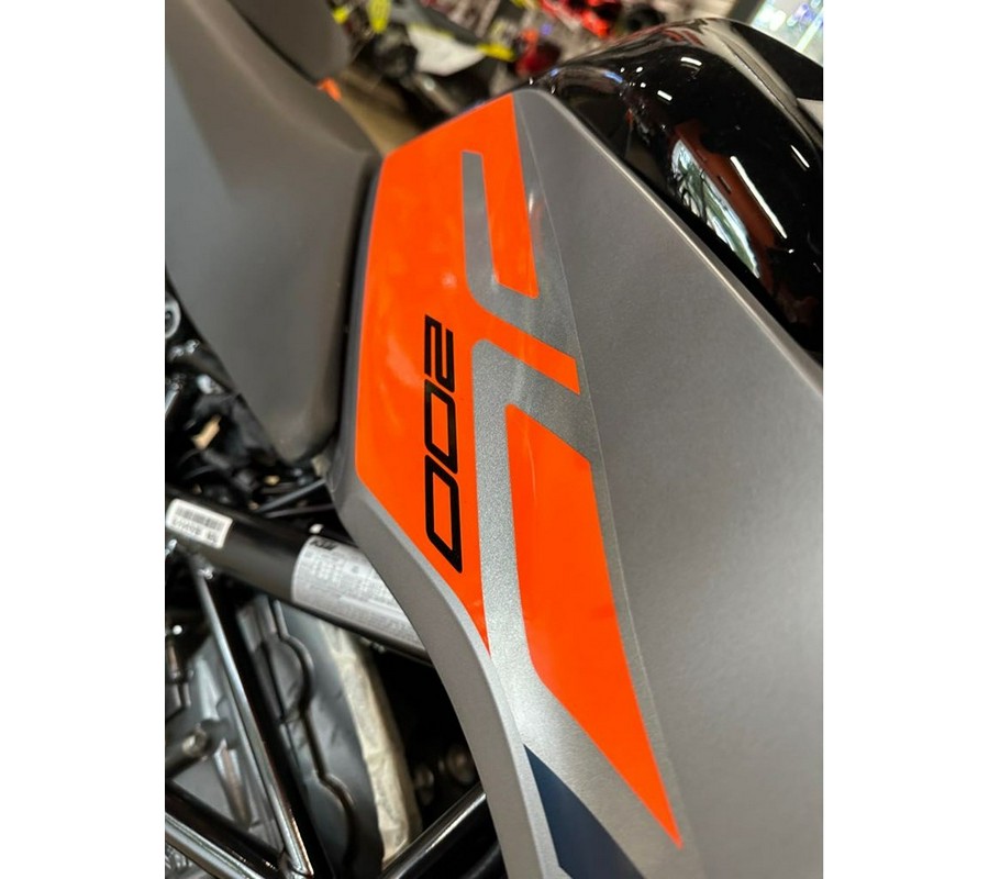 2023 KTM 200 DUKE ORANGE