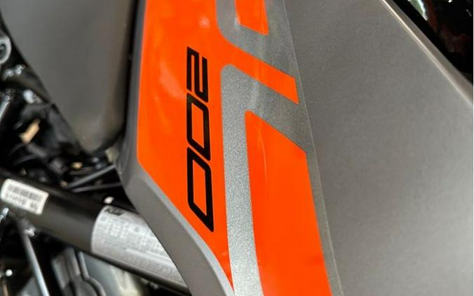 2023 KTM 200 DUKE ORANGE