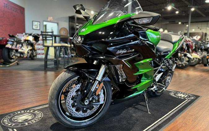 2022 Kawasaki Ninja H2® SX SE