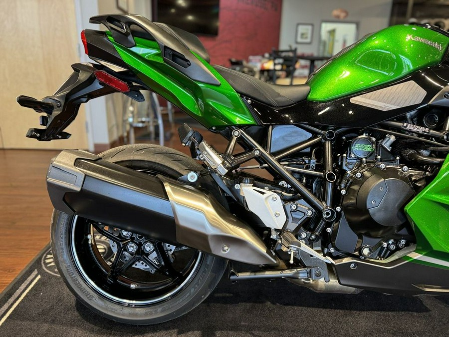 2022 Kawasaki Ninja H2® SX SE