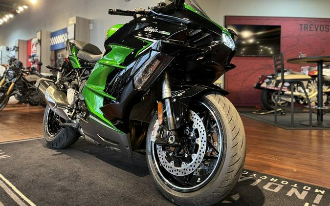 2022 Kawasaki Ninja H2® SX SE