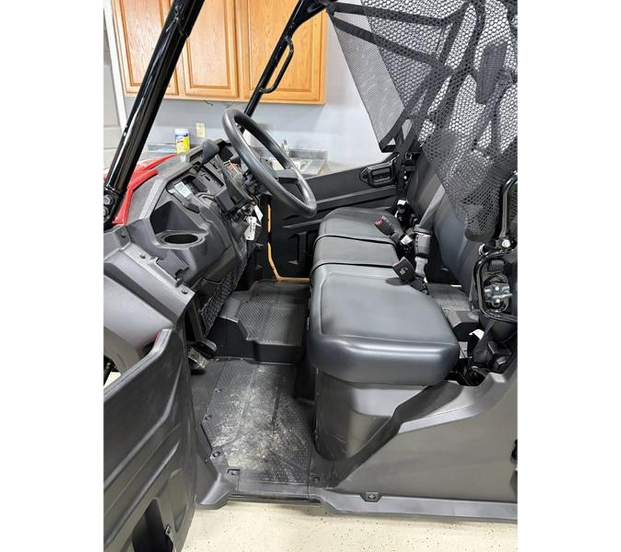 2025 Honda® Pioneer 1000-6 Deluxe Crew