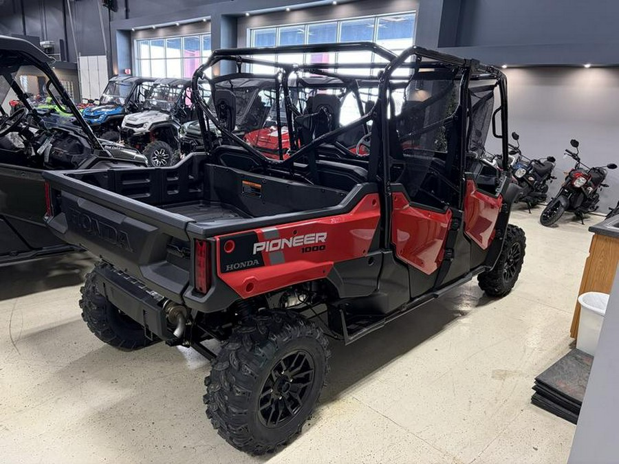 2025 Honda® Pioneer 1000-6 Deluxe Crew