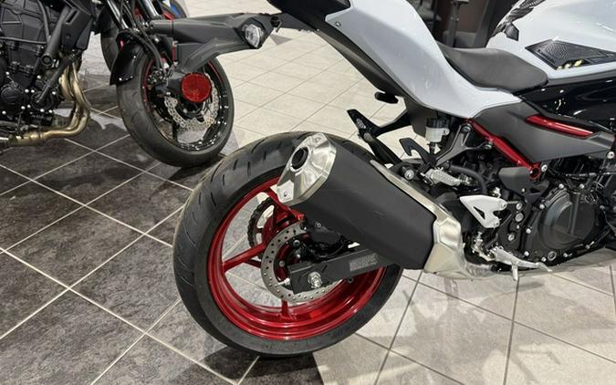 2026 Kawasaki Z500 SE ABS