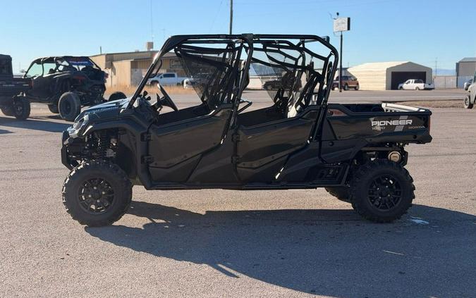 2025 Honda Pioneer 1000-6 Crew Deluxe