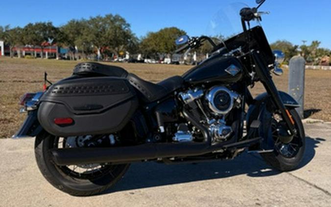 2026 Harley-Davidson Softail FLHC - Heritage Classic