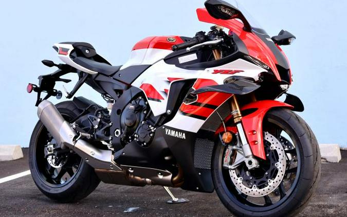 2026 YAMAHA YZF R1 70 TH ANNIVERSARY