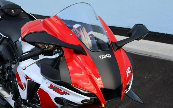 2026 YAMAHA YZF R1 70 TH ANNIVERSARY