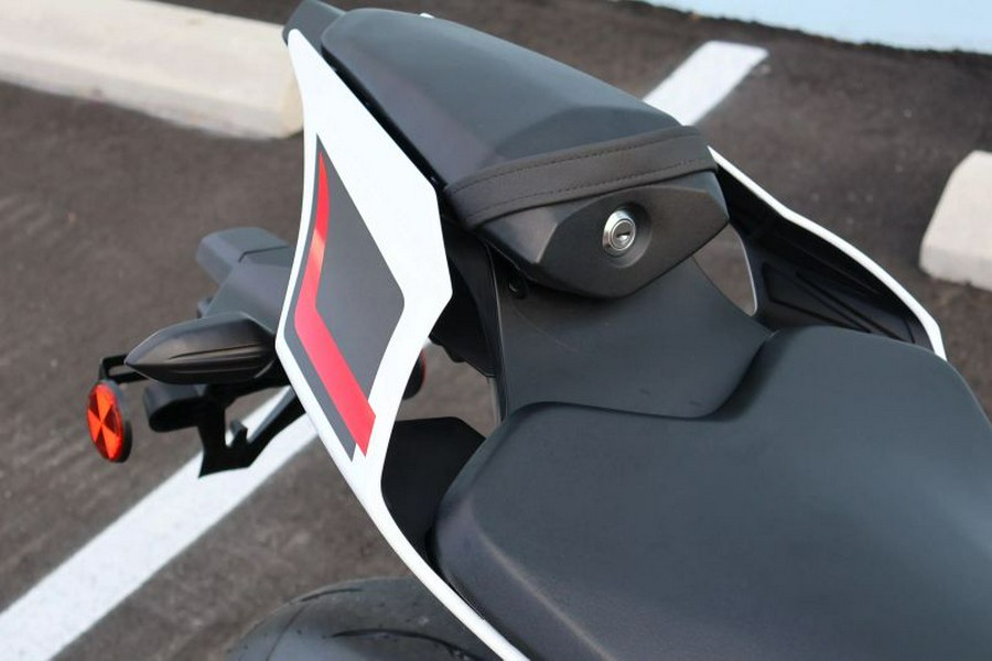 2026 YAMAHA YZF R1 70 TH ANNIVERSARY