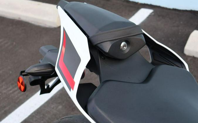 2026 YAMAHA YZF R1 70 TH ANNIVERSARY