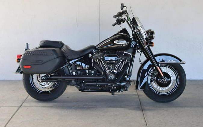 2023 Harley-Davidson® FLHCS - Heritage Classic
